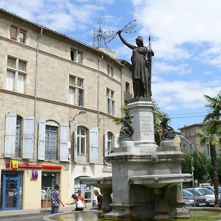 Historical Center Of Pezenas Apartamento Exterior foto